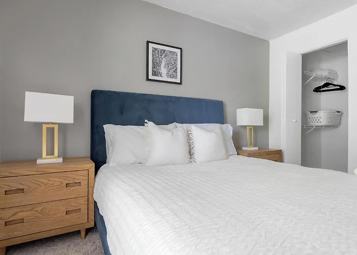 Apartment Landing Spectacular 1bd Pool Gym