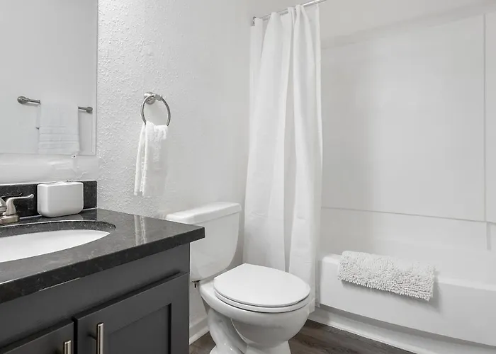 Landing Stunning 1Bd Gym Pool Apartamento
